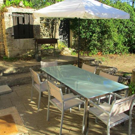 Le Mas Des Lilas Uzès Eksteriør billede