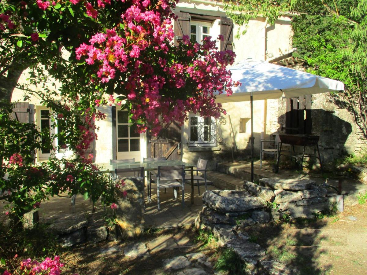 Le Mas Des Lilas Uzès Eksteriør billede
